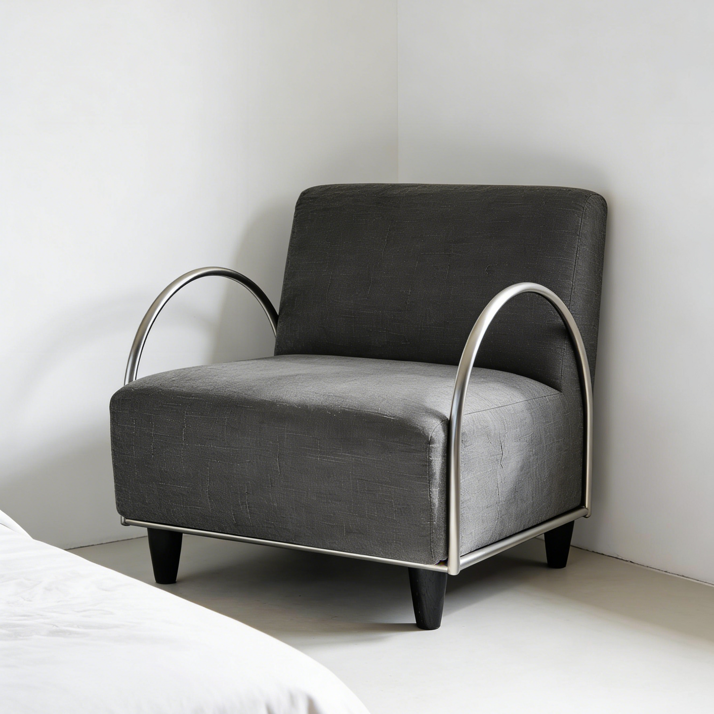 Minimalist Metal Frame Fabric Accent Chair - Dark Grey Linen Armchair with Curved Armrests for Bedroom